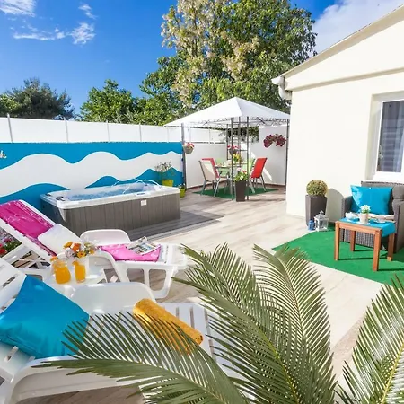Holiday Maya Villa Pula